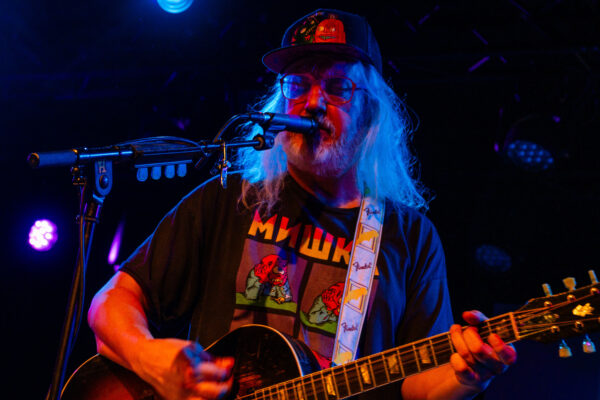 J Mascis